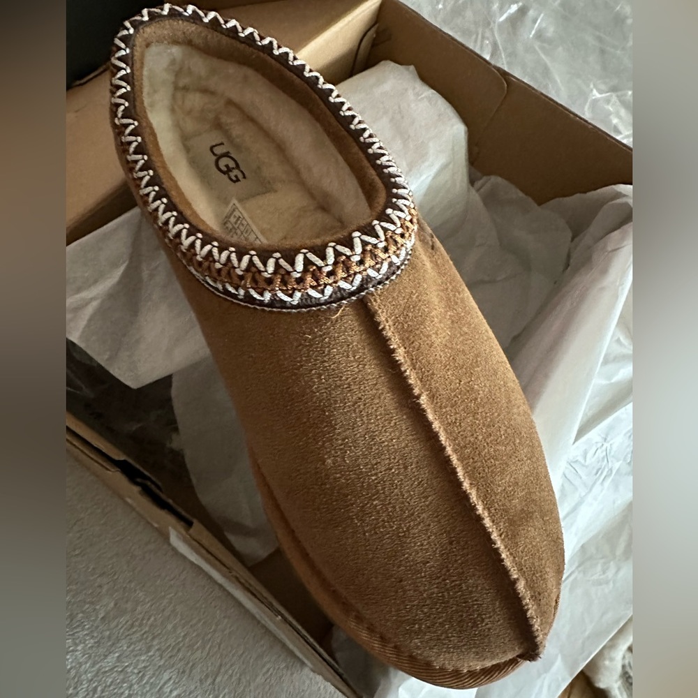 Ugg Tasman Slippers. Chestnut. Men’s Size 9